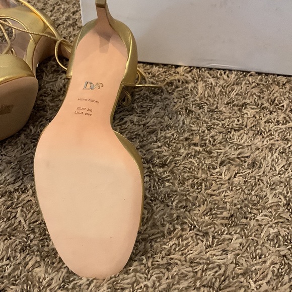 NWT Diane Von Furstenberg lace up gold open toe shoes size 8 leather upper/sole - Picture 3 of 5